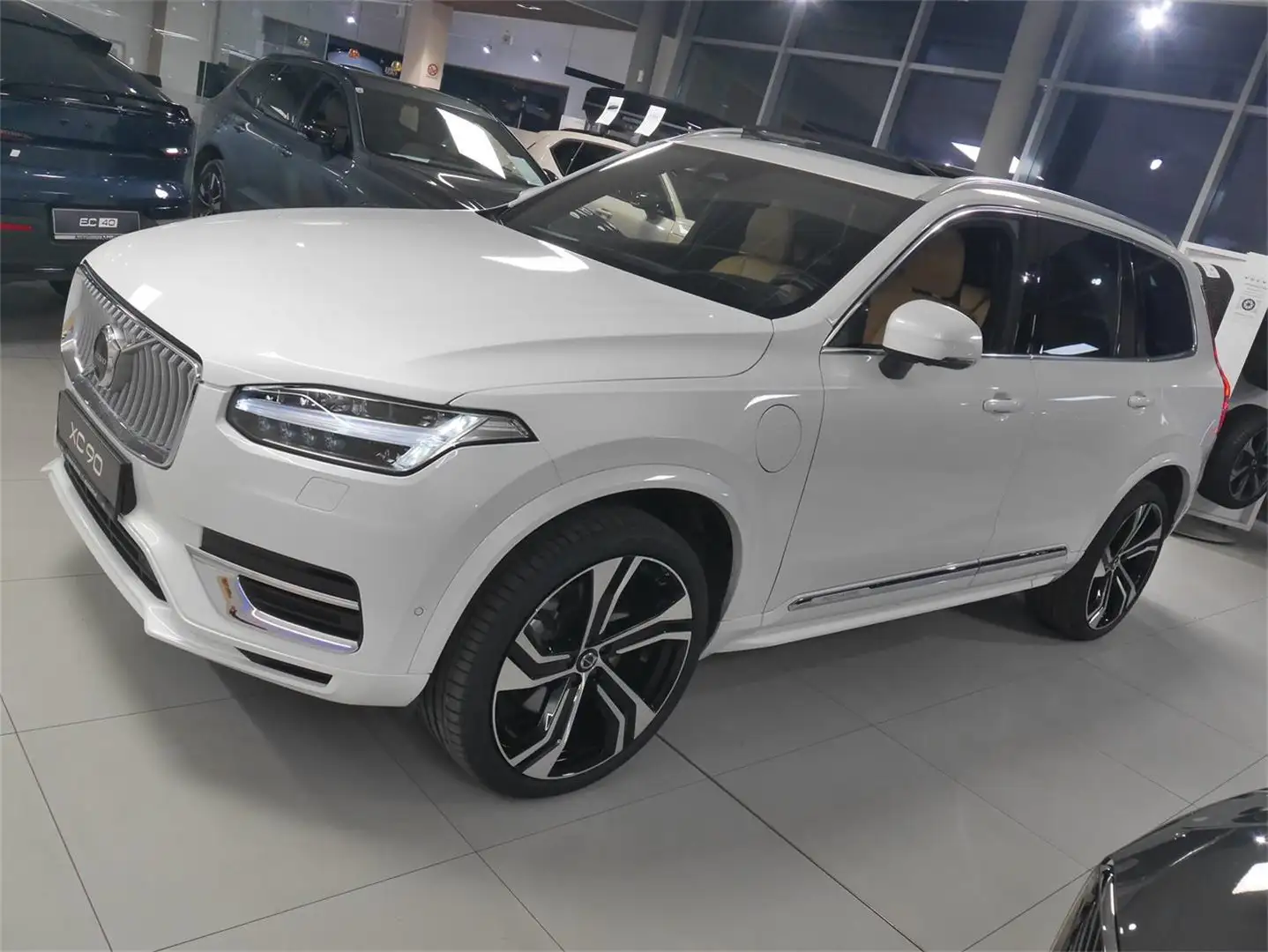 Volvo XC90 T8 AWD Ultra Bright Weiß - 2