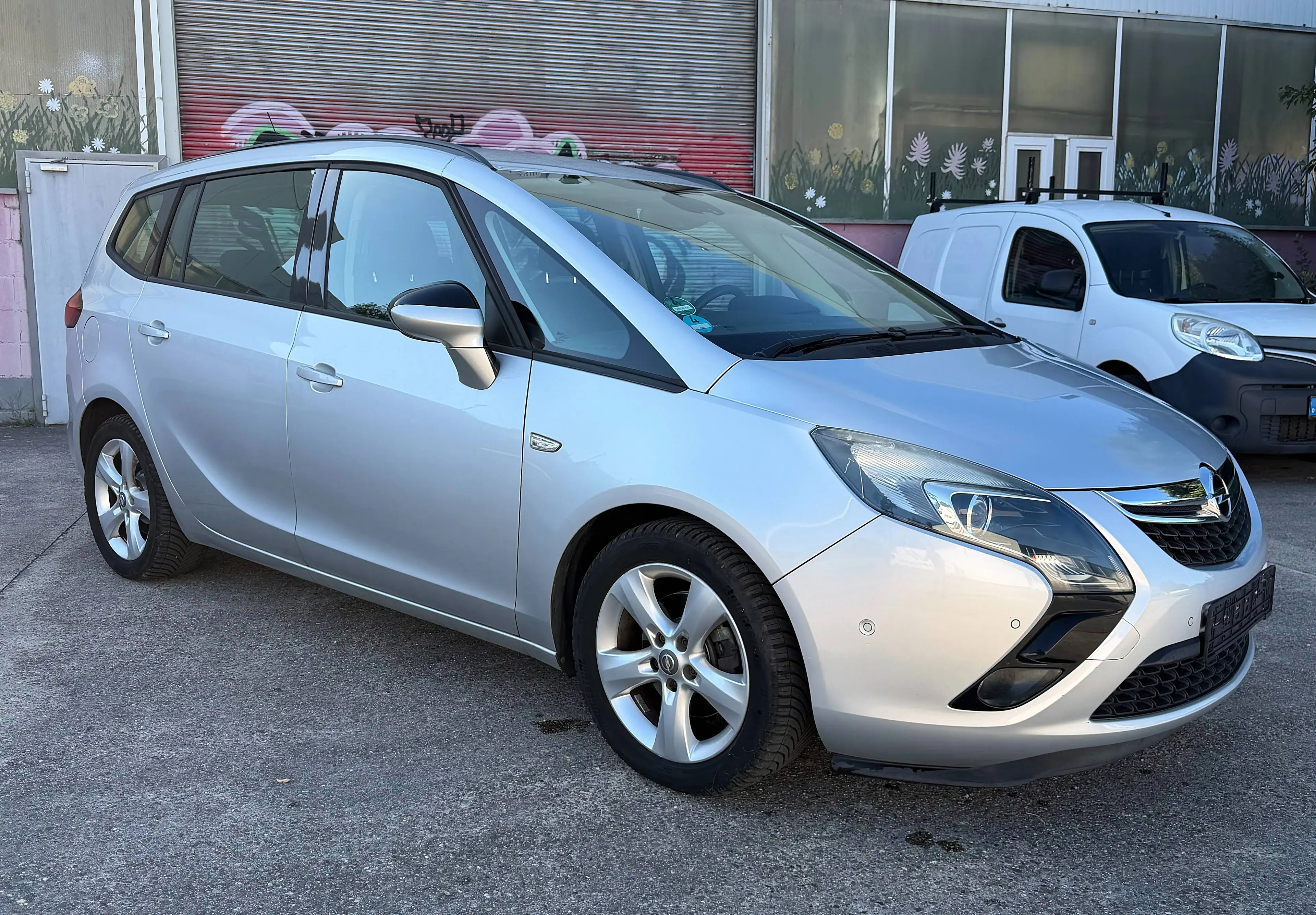 Opel Zafira Tourer Edition — photo 3