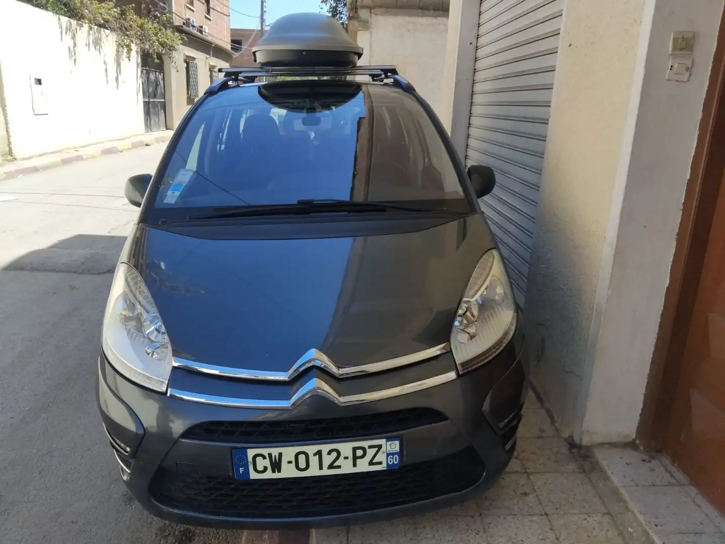 Citroen Grand C4 Picasso 1.6 motor ehdi - 1