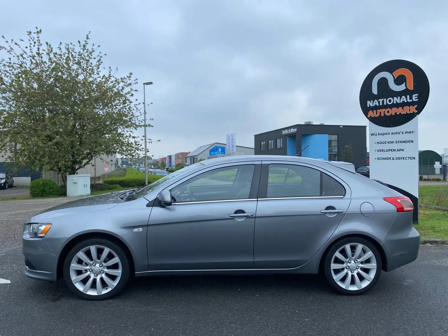 Mitsubishi Lancer Sportback 2012 * 1.8 Edition Two * Automaat * Apk Gris - 2