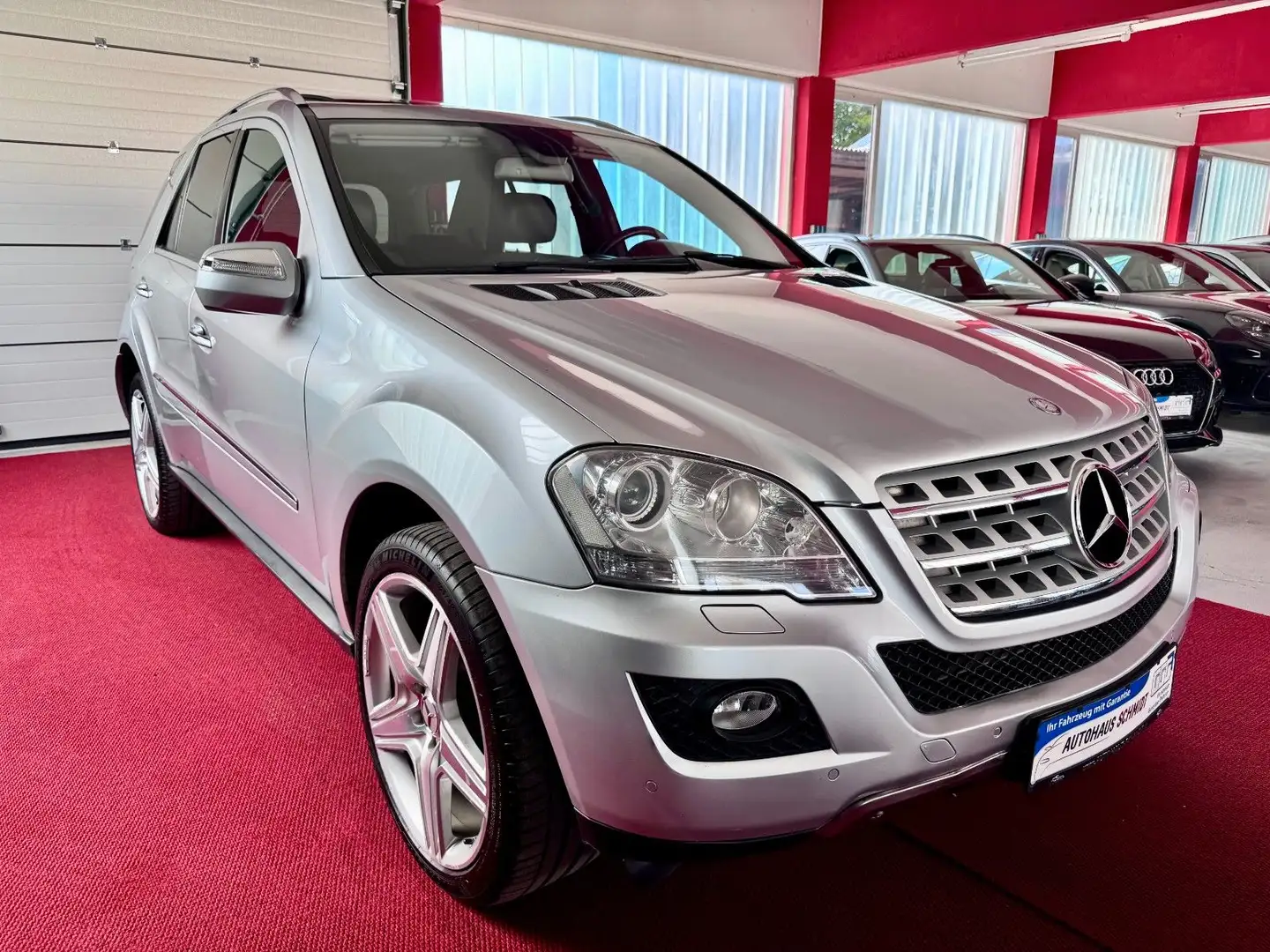 Mercedes-Benz ML 500 Sportpaket AMG 21" AHK Keyles Kamera H&K Серебристый - 2