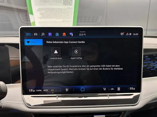 Volkswagen Passat view 27
