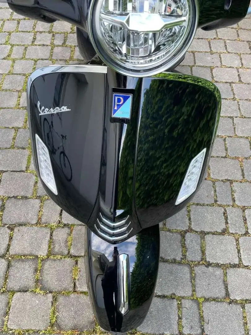 Vespa GTS Super 125 Vespa GTS espa GTS Super 125 crna - 2