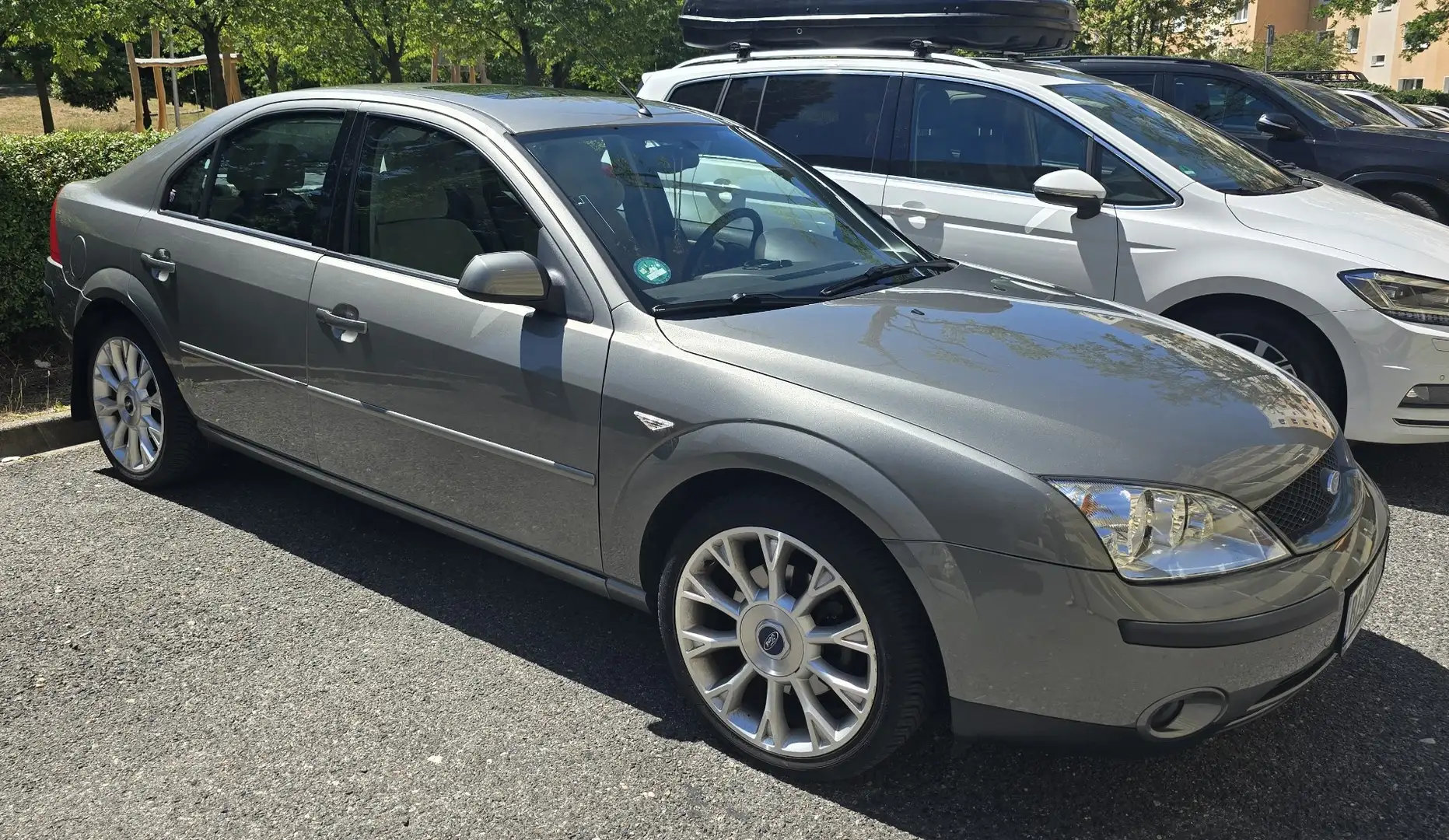 Ford Mondeo Ghia S , Tüv 05/2027, Scheckheft gepflegt, Grigio - 1