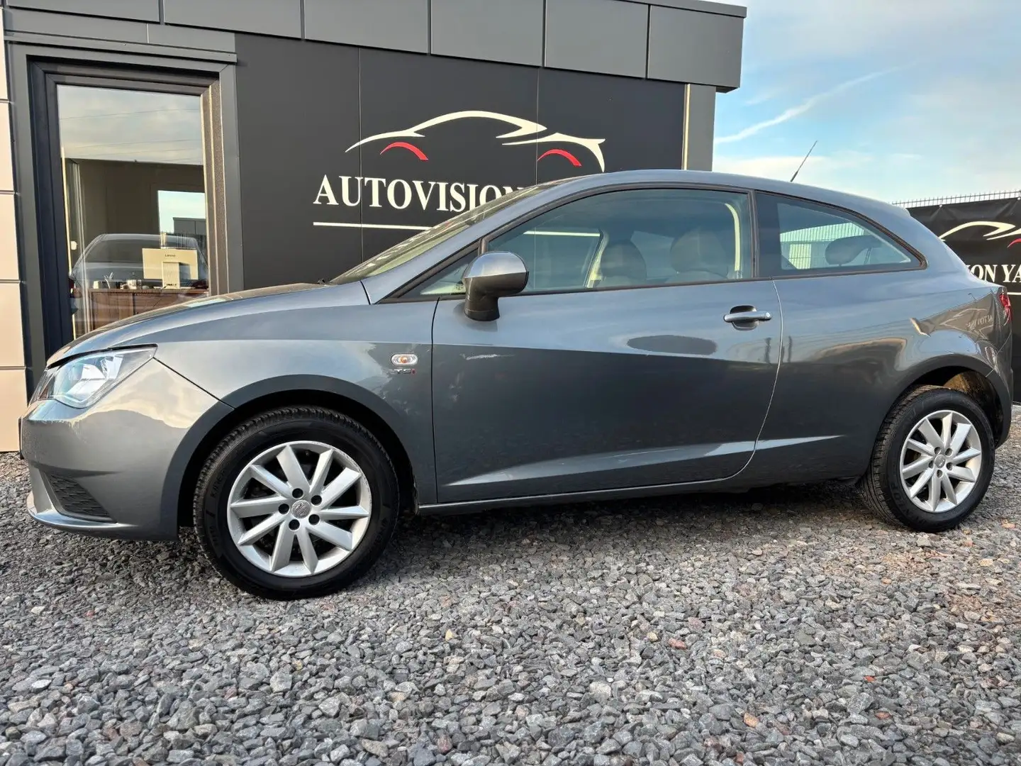 SEAT Ibiza SC Style Salsa / TÜV NEU/ HU NEU Gri - 2