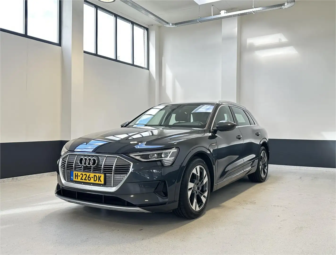 Audi e-tron E-tron 50 Launch edition plus 71 kWh| Nieuwe elekt Gris - 2