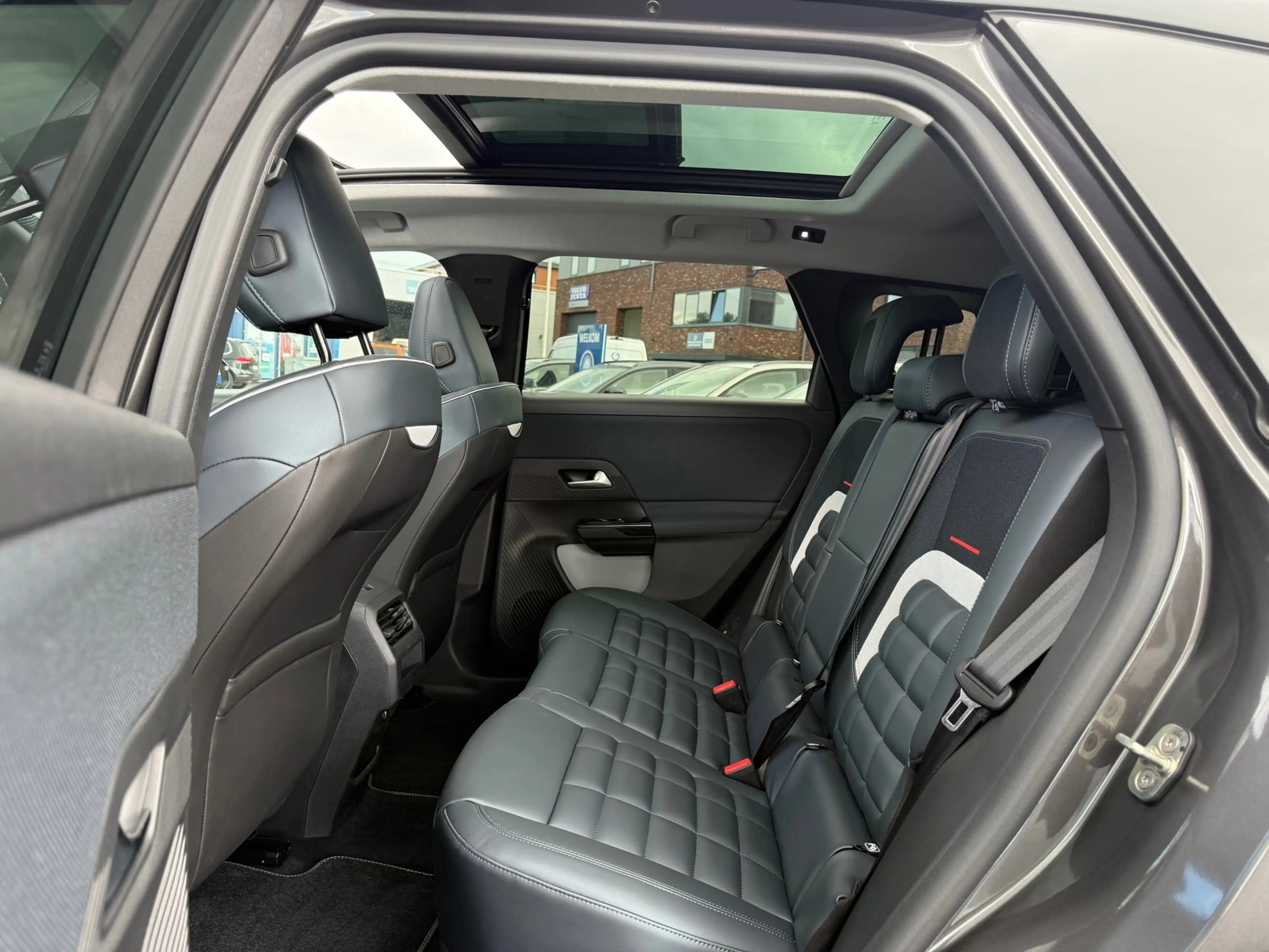 Citroen C5 Aircross 1.6 Plug-In Hybrid 195 MAX SCHUIFDAK — photo 6