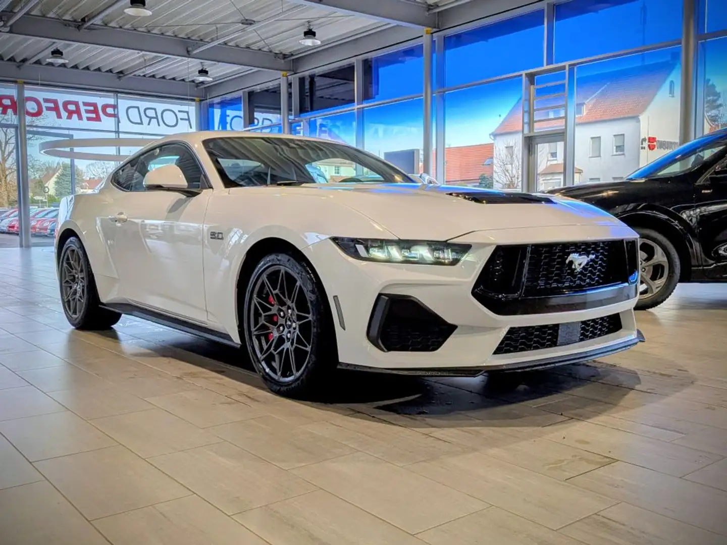 Ford Mustang MUSTANG GT MAGNERIDE >>13.000 EUR RABATT<< Weiß - 1