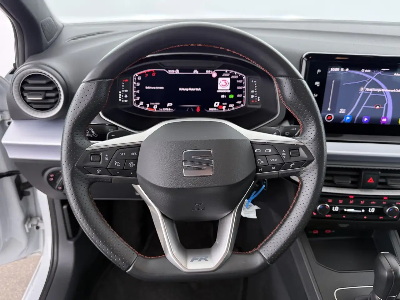 SEAT Ibiza 1.5 TSI FR Aut LED RADAR NAVI SITZHZG R-CAM, миниатюра 22