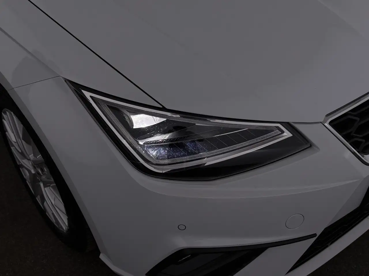 SEAT Ibiza 1.5 TSI FR Aut LED RADAR NAVI SITZHZG R-CAM, миниатюра 12