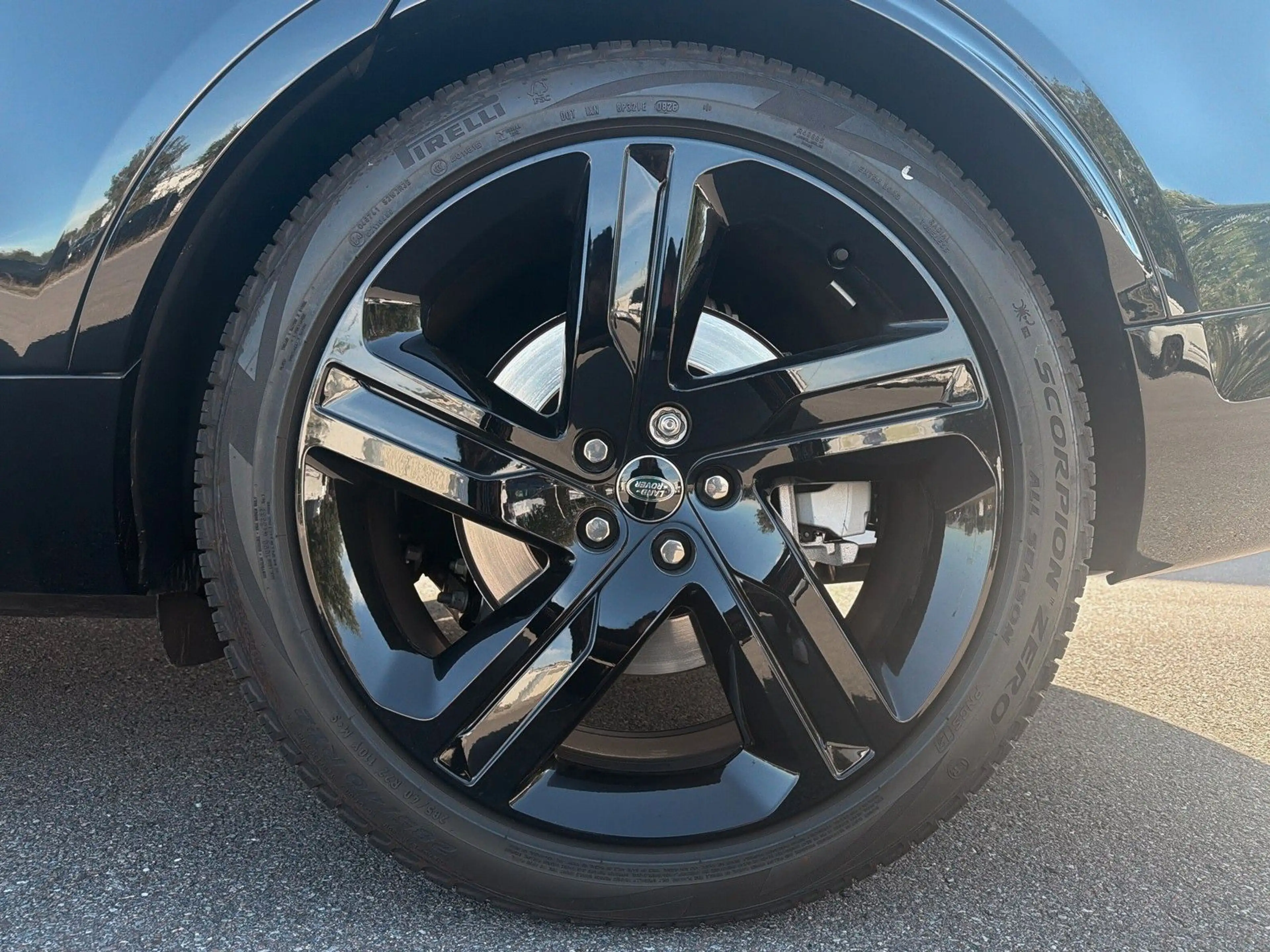 Land Rover Discovery D350 AWD DYNAMIC HSE 7-Sitzer AHK — photo 2