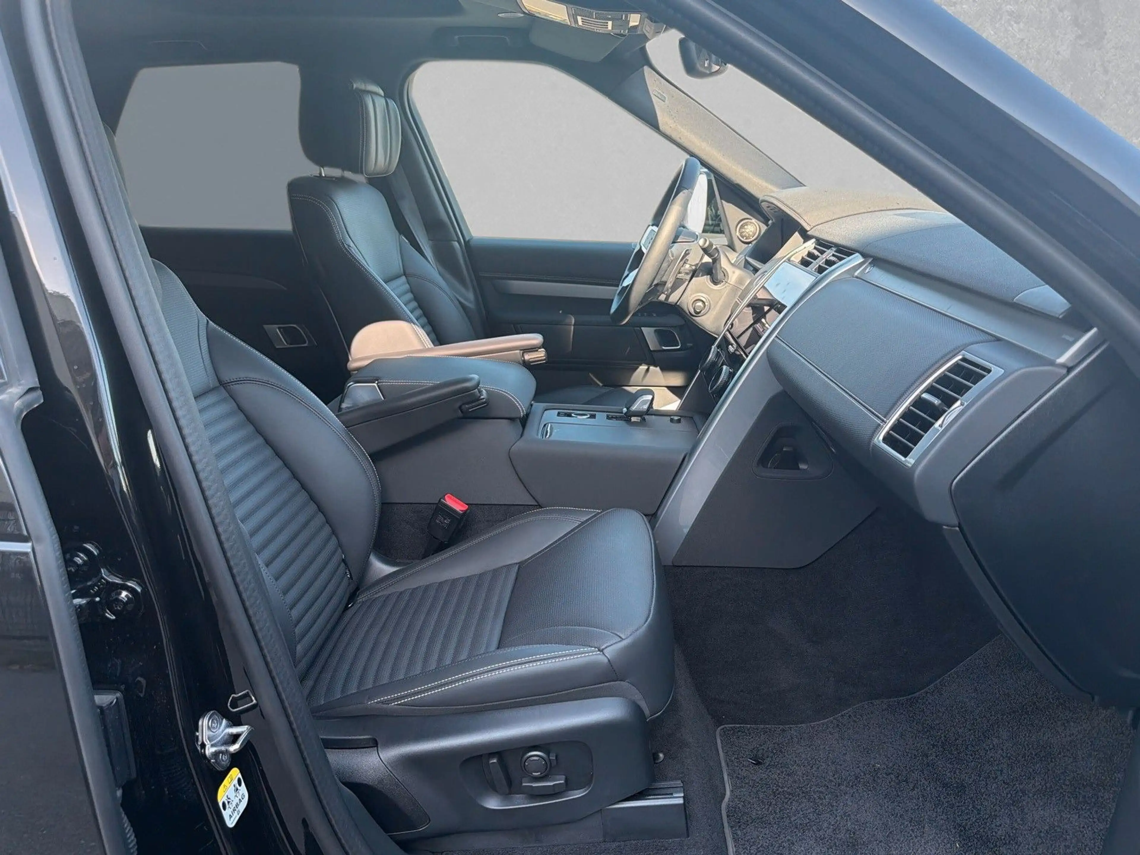 Land Rover Discovery D350 AWD DYNAMIC HSE 7-Sitzer AHK — photo 5