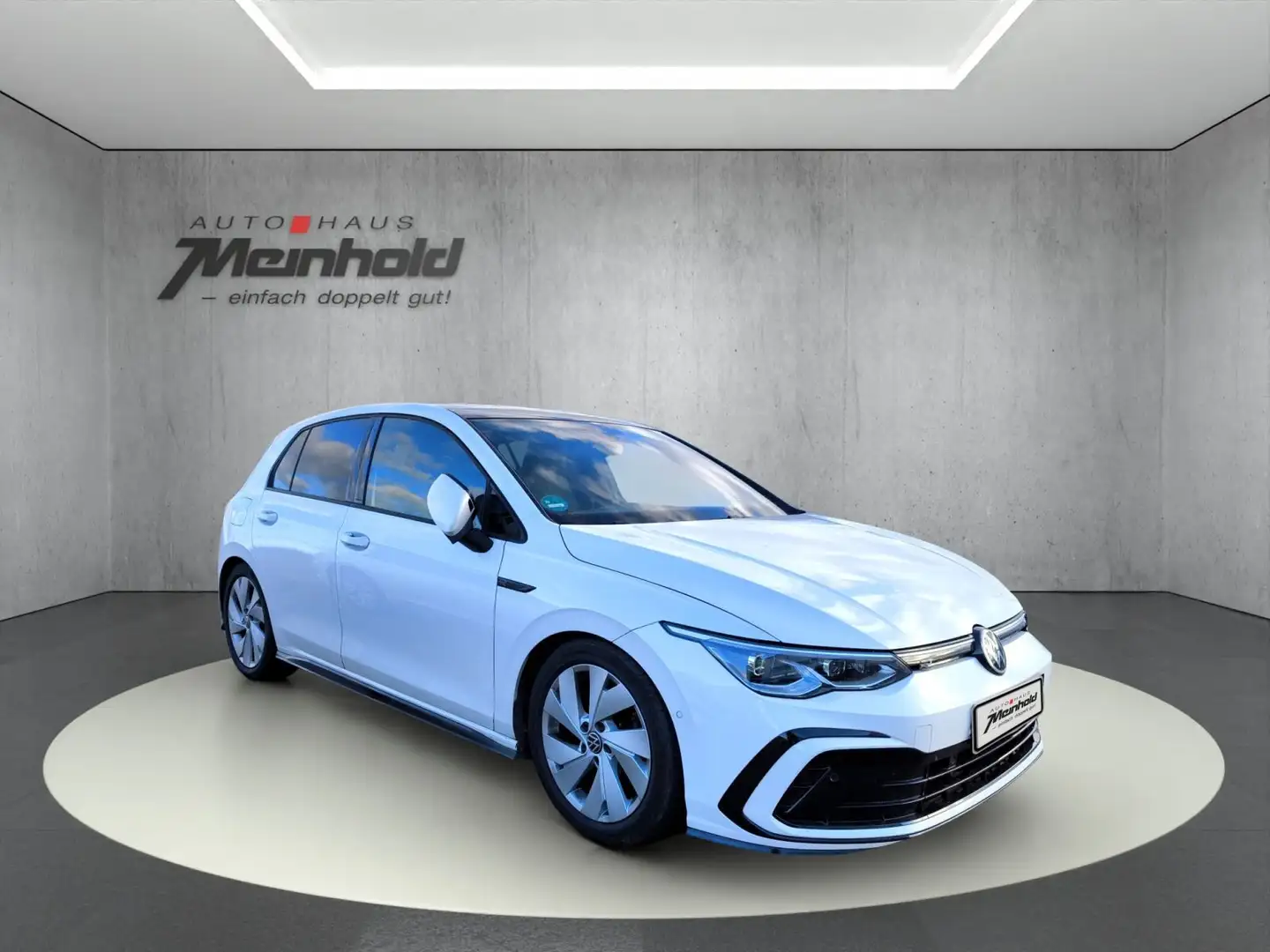 Volkswagen Golf 1.5 TSI DSG R-Line, AHK, Alu 18", Dach, ACC Weiß - 2