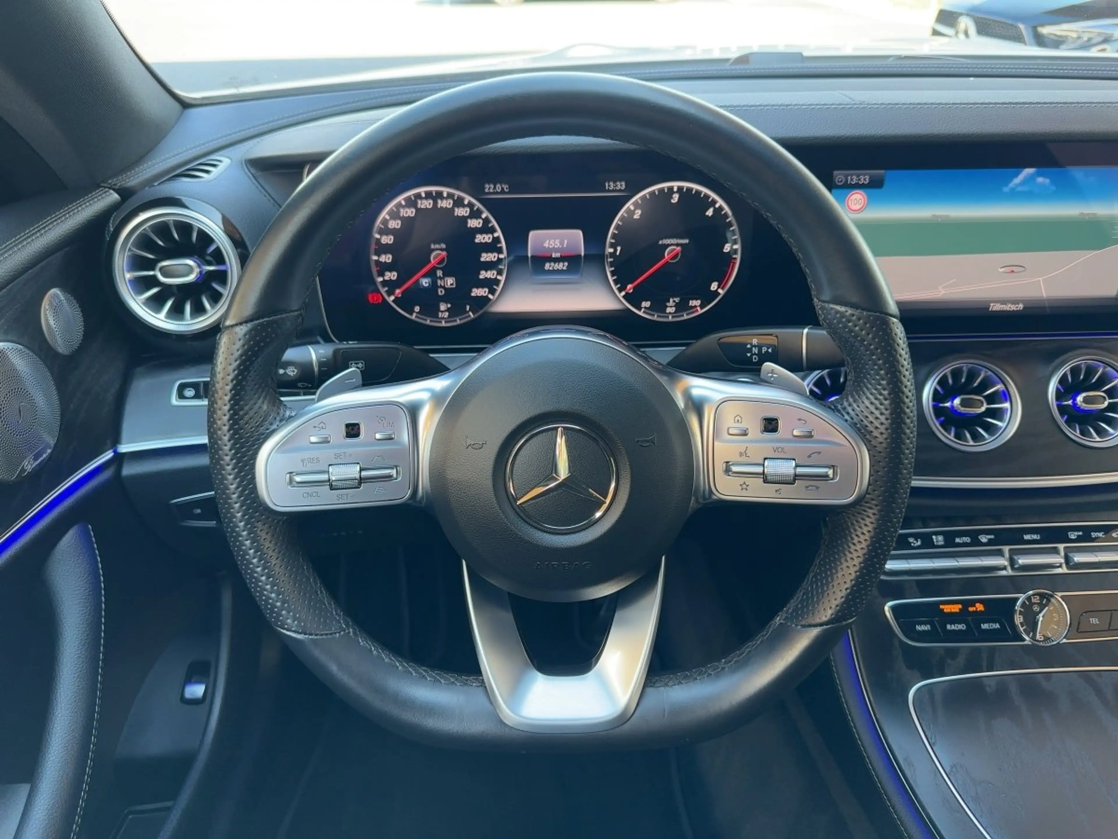 Mercedes-Benz E 400 d 4MATIC Coupé AMG PREM+ DISTR WIDESCREEN — photo 11