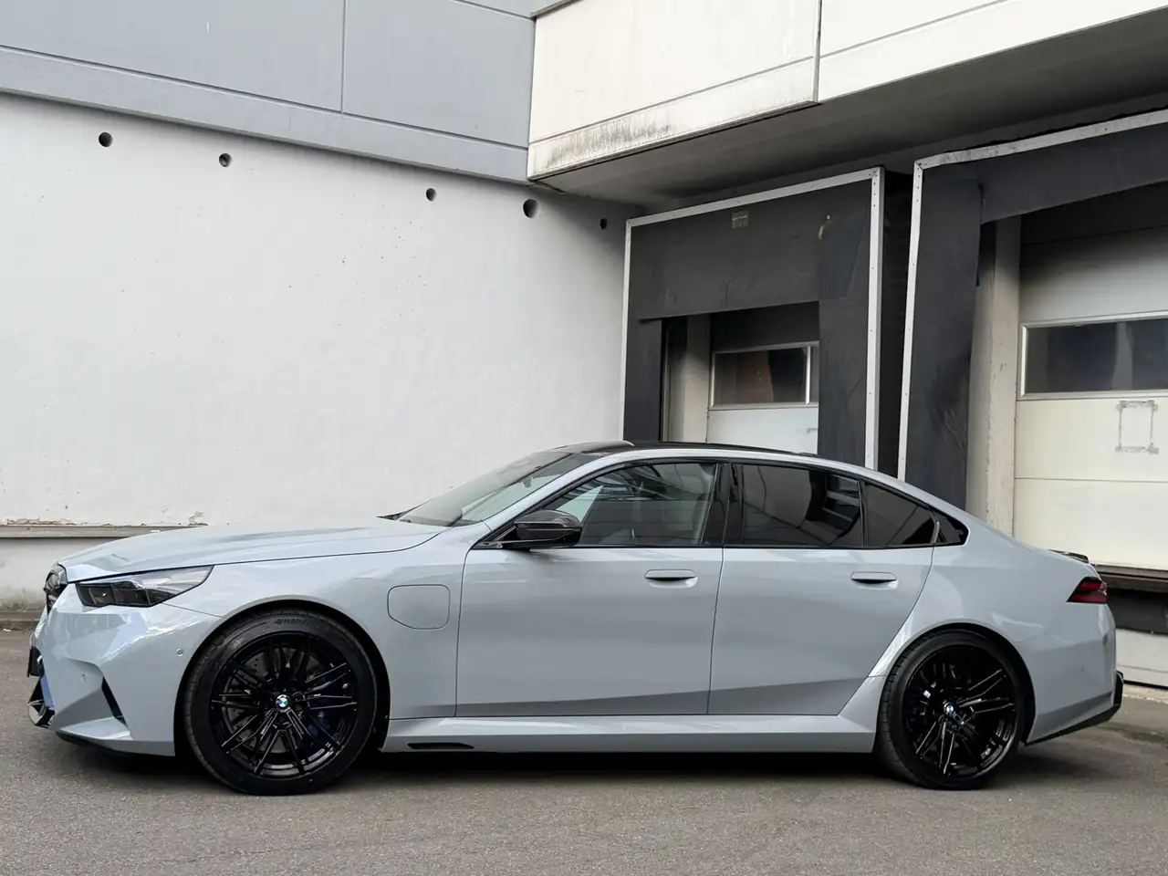 BMW M5 Carbon Bowers&Wilkins Akrapovic Head-Up 360° 3