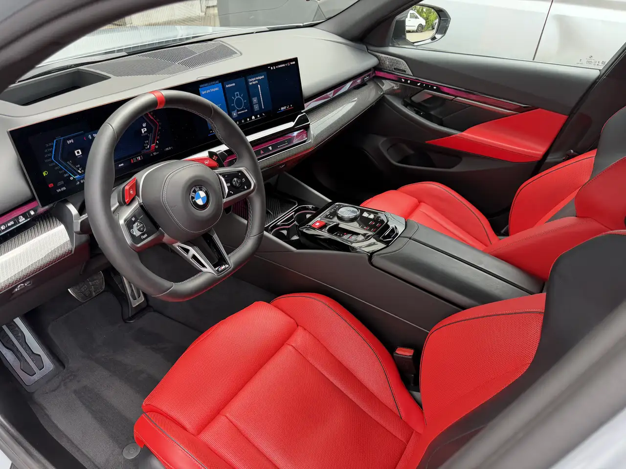 BMW M5 Carbon Bowers&Wilkins Akrapovic Head-Up 360° 13