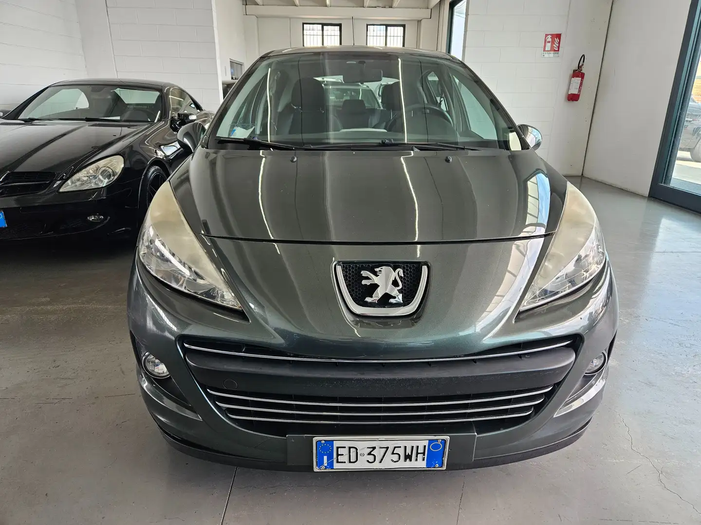 Peugeot 207 207 5p 1.4 hdi XS c/esp Grigio - 2