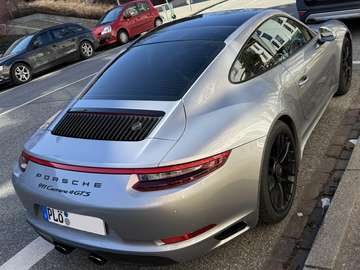 911 Carrera 4 GTS PDK
