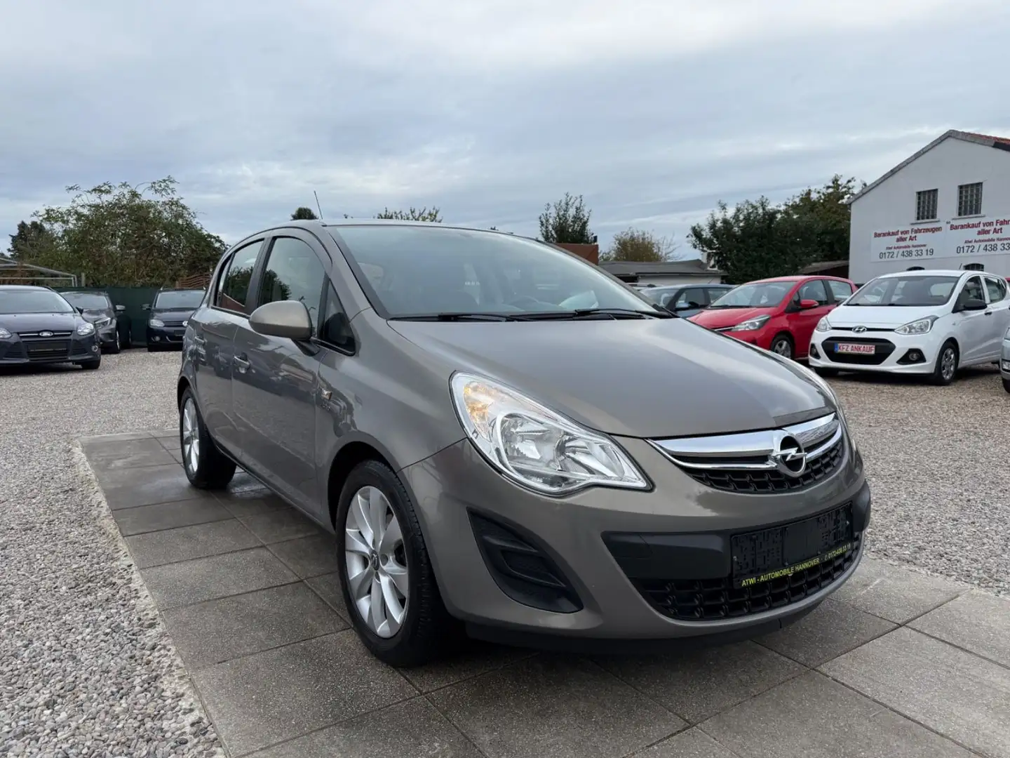 Opel Corsa 1,4 D Active Sportsitze Sport Lenkrad Gris - 1