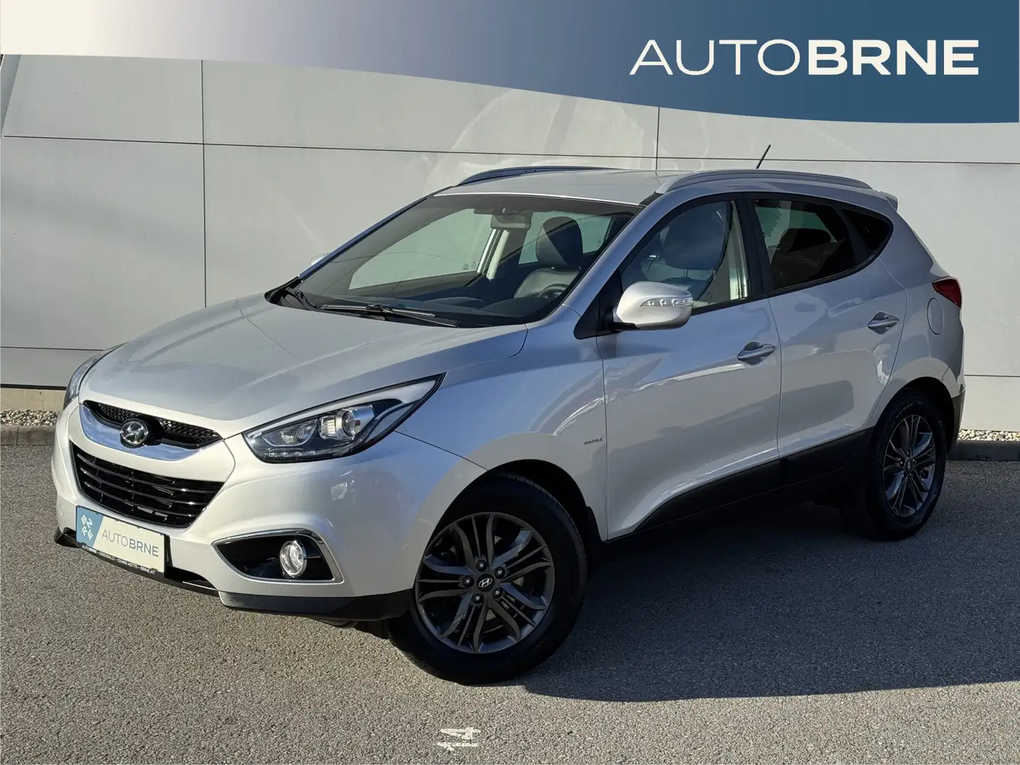 Hyundai iX35 iX35 2,0 CRDi Premium 4WD Silber - 1
