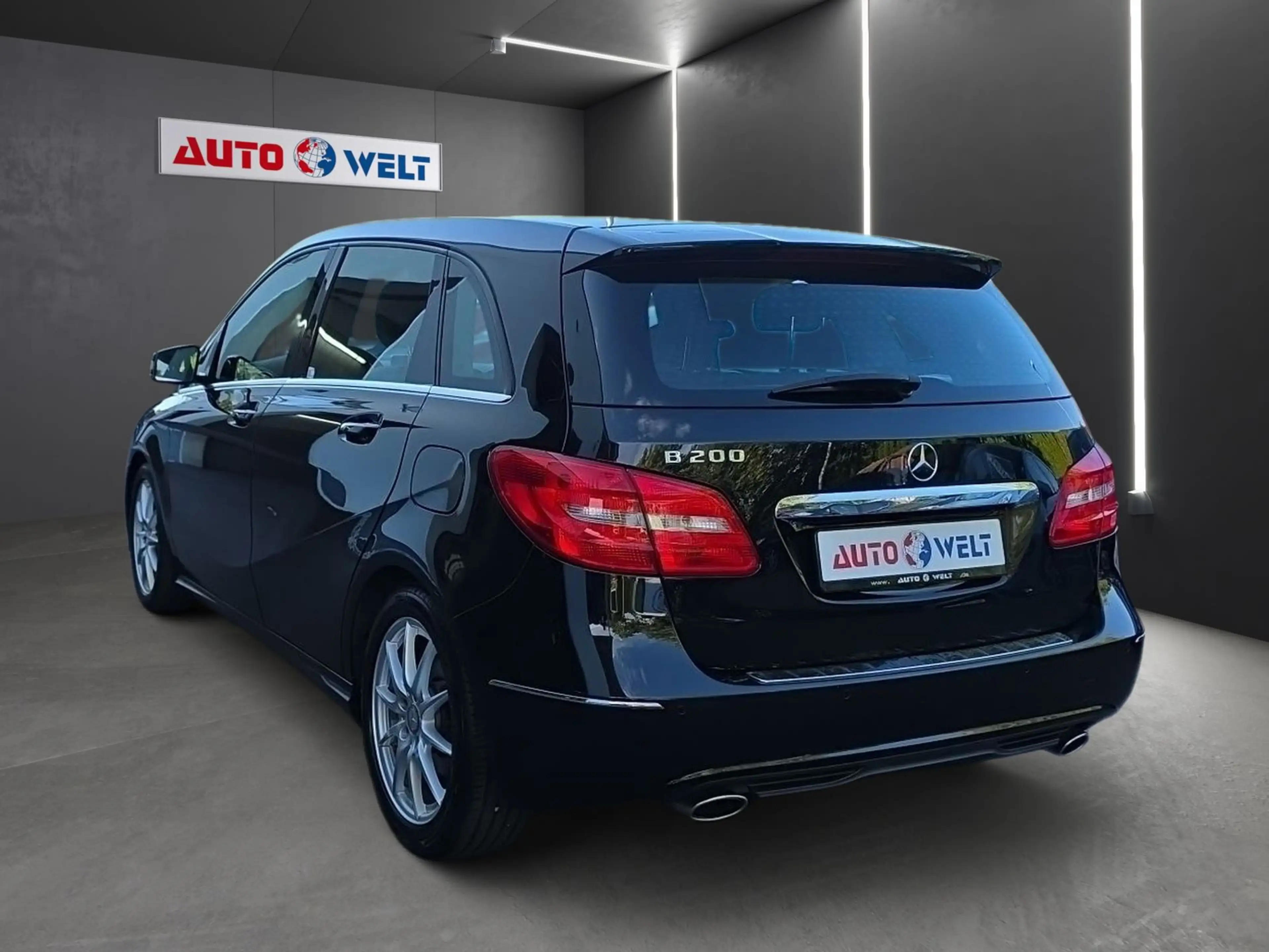 Mercedes-Benz B 200 B200 Edition 1 Standard Teilleder AHK Klima PDC — photo 5