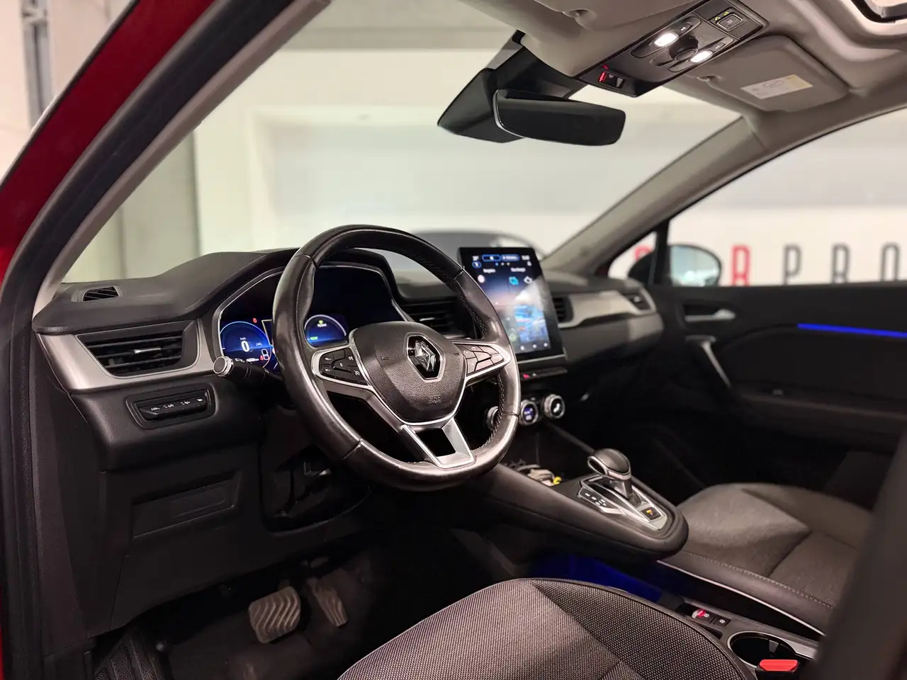 Renault Captur 1.6 TCe E-Tech, Toit Ouvrant, Camera de recul, GPS, Ambiant Light, Cruise Control, миниатюра 16