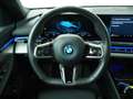 BMW i5 Touring eDrive40 84 kWh M Sportpakket | Trekhaak | Zwart - thumbnail 2