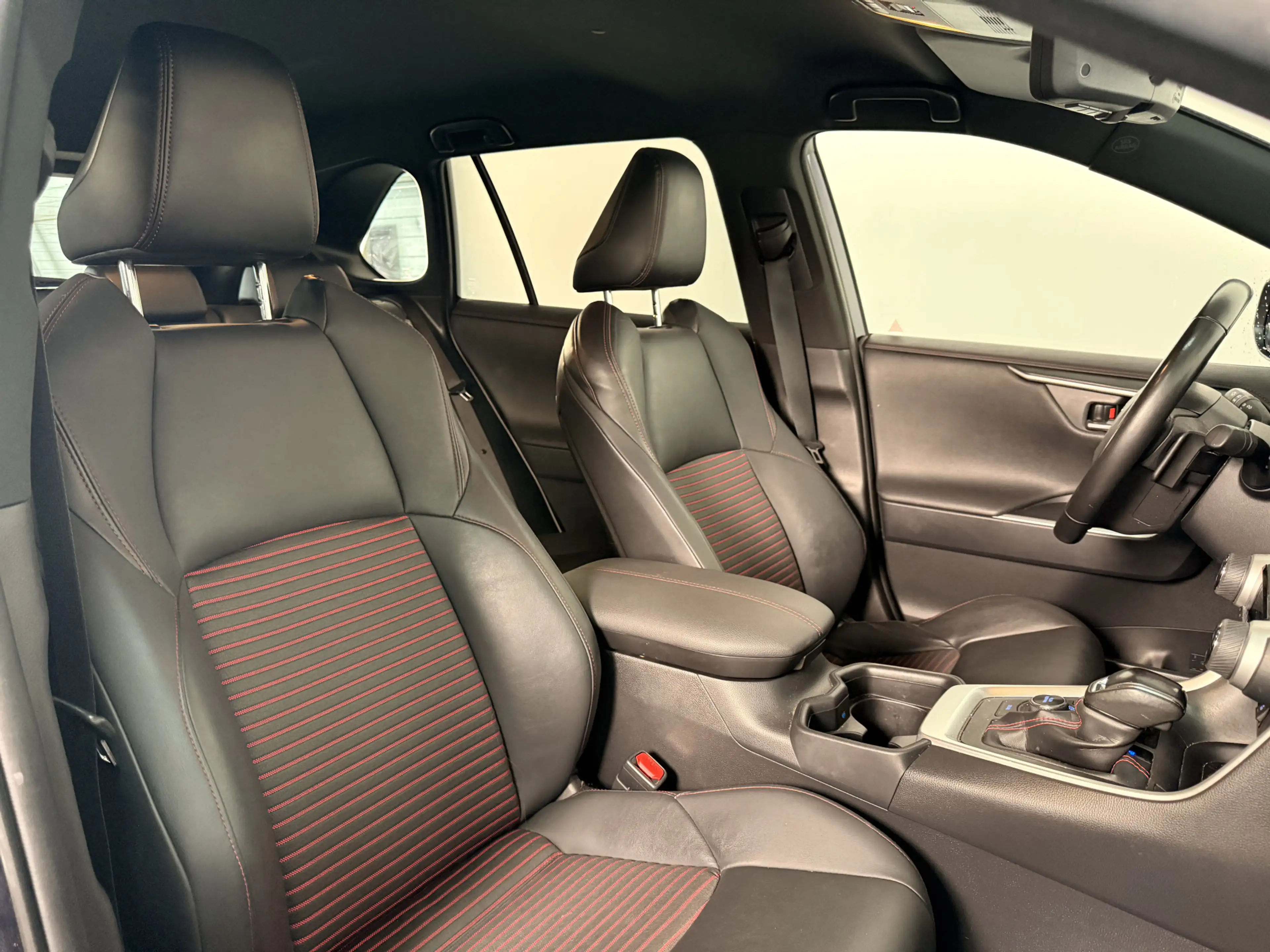 Toyota RAV4 2.5 Plug-in Hybrid AWD Style | Carplay | JBL | Tre — photo 10