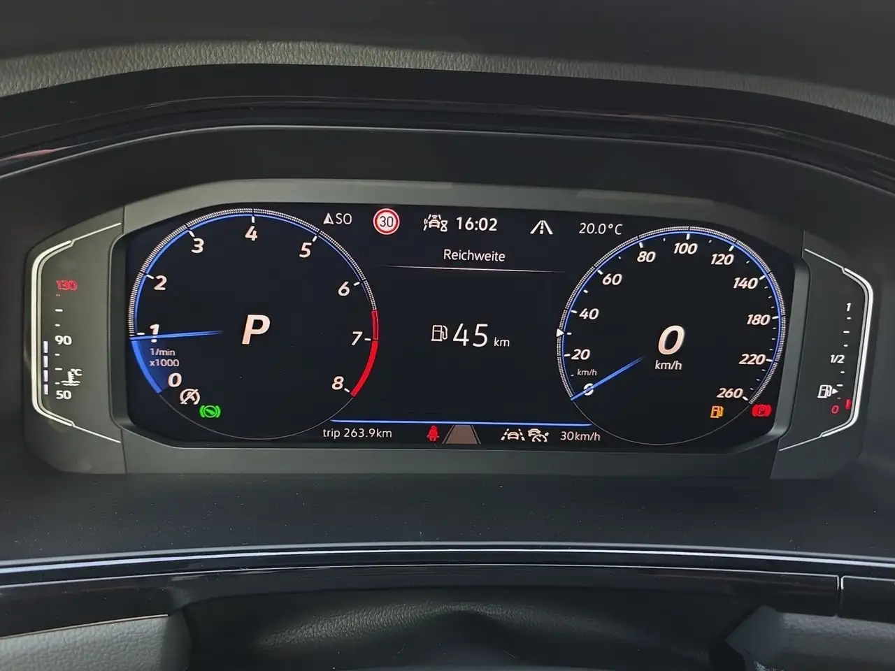 Volkswagen T-Roc R-Line black AHK*Matrix*Kam*keyl, миниатюра 9