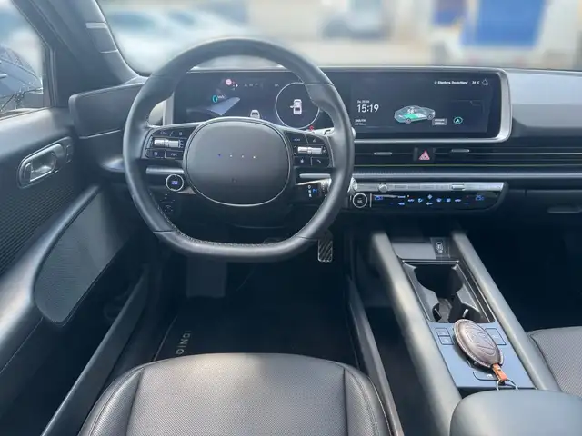 Hyundai Ioniq 6 view 10
