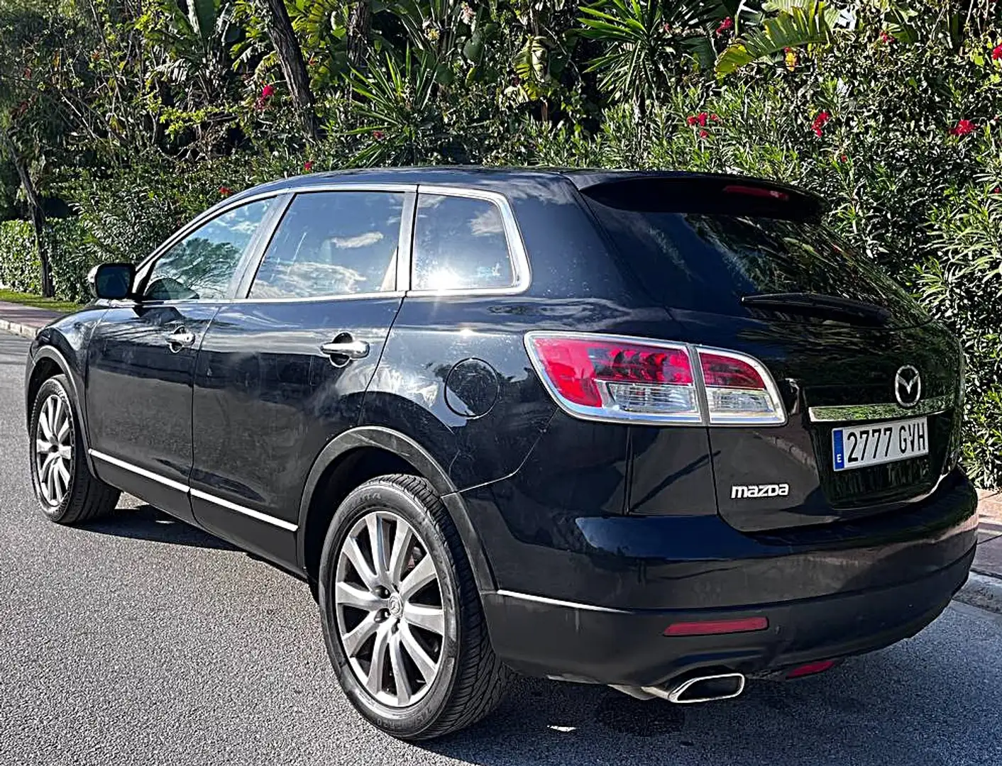 Mazda CX-9 3.7 Aut. Schwarz - 2