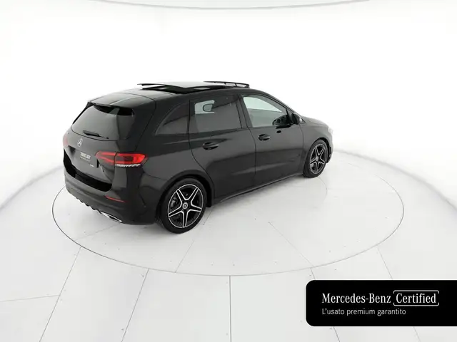 Mercedes-Benz B-Class view 4