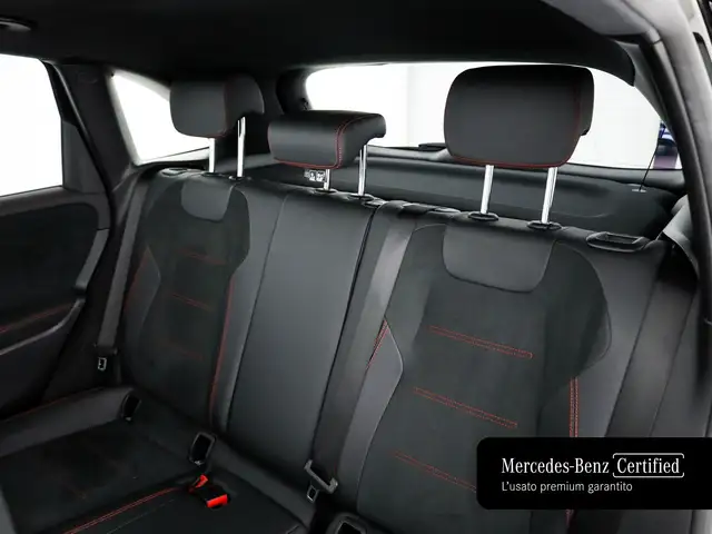 Mercedes-Benz B-Class view 11