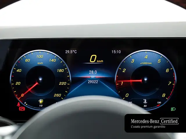 Mercedes-Benz B-Class view 12
