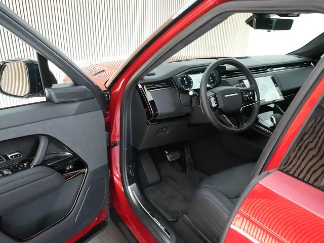 Land Rover Range Rover Sport view 9