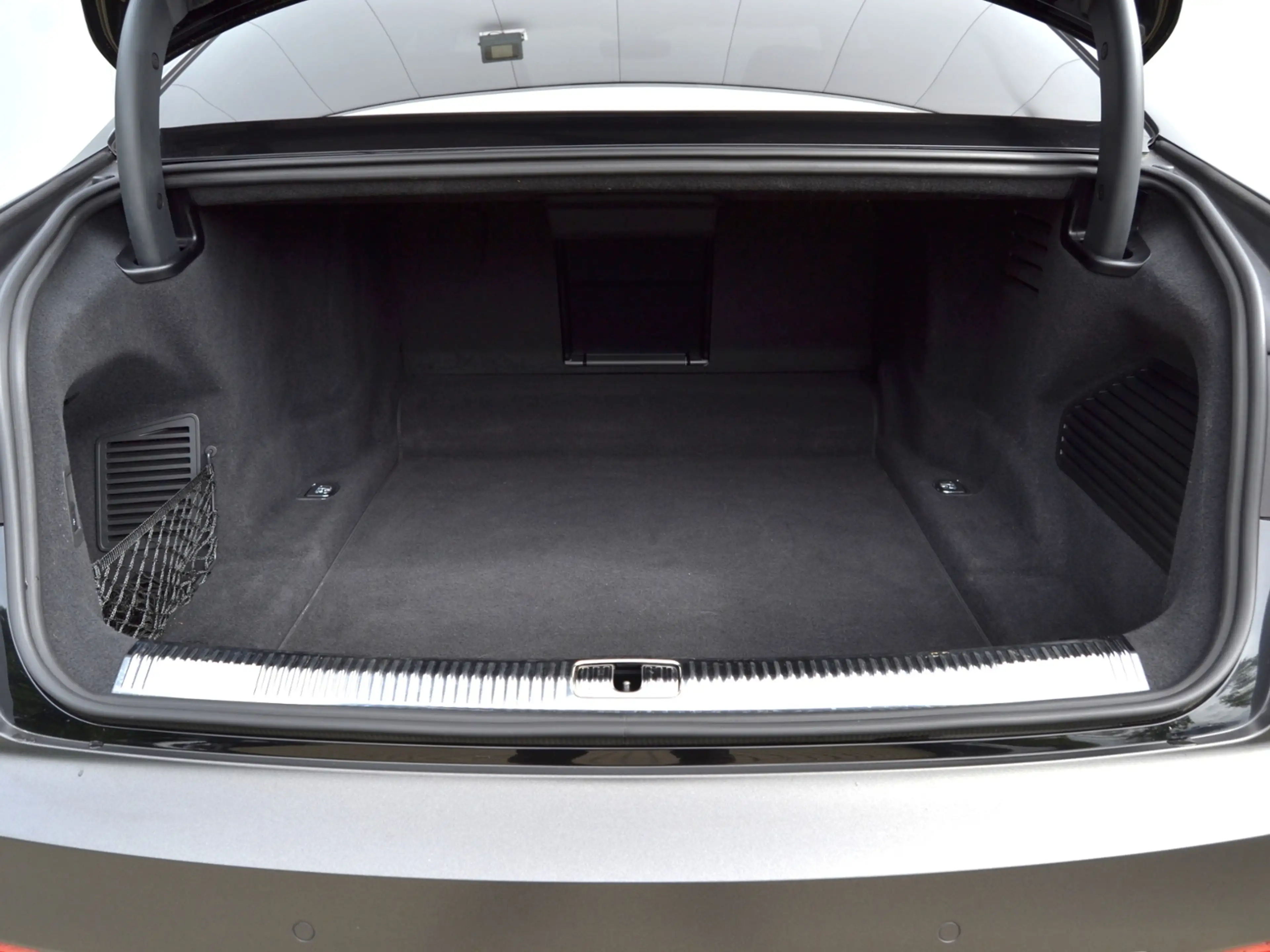 Audi S8 4.0 TFSI 787 PS VOLL MTM NP:248.263 AHK/21-ZOLL/K — photo 12