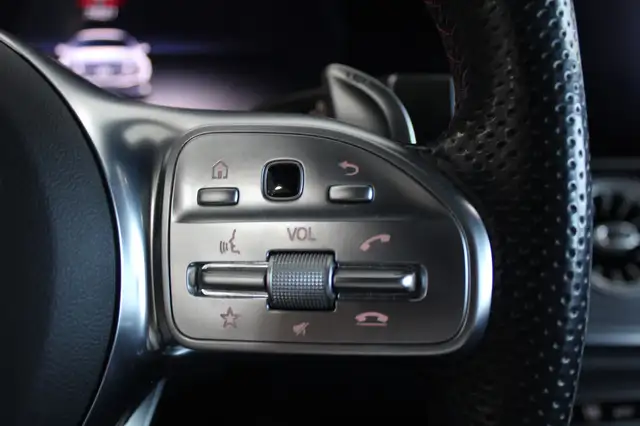 Mercedes-Benz E view 19