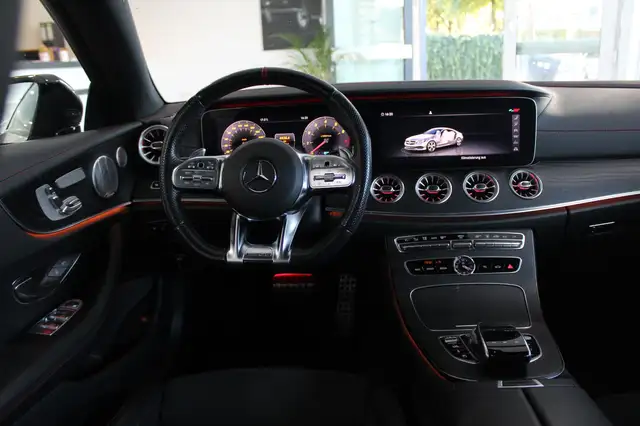 Mercedes-Benz E view 24