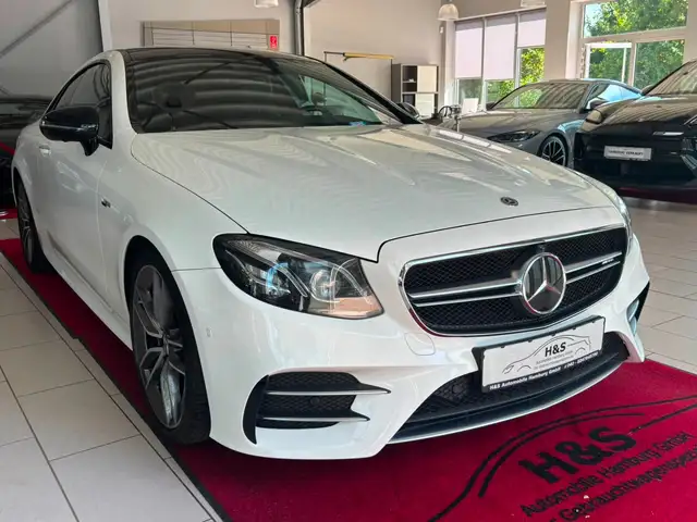 Mercedes-Benz E view 8