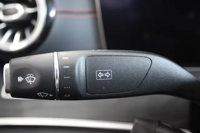 Mercedes-Benz E view 20