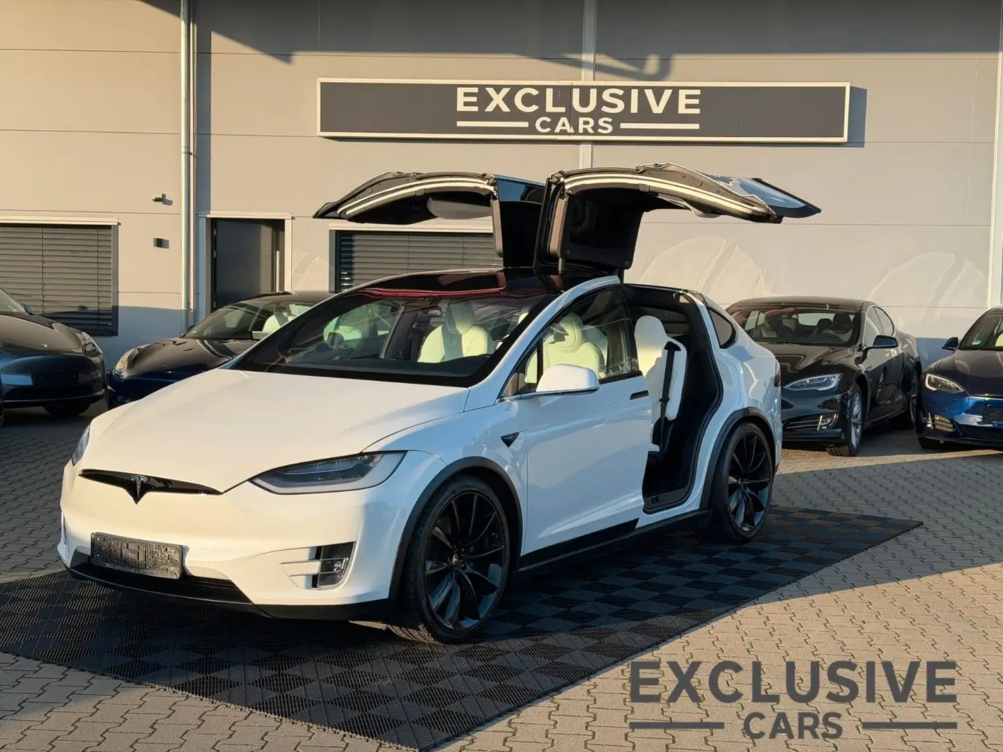 Tesla Model X MODEL X LONG RAVEN PLUS | ENHANCED AP | 7 SEAT | Weiß - 1