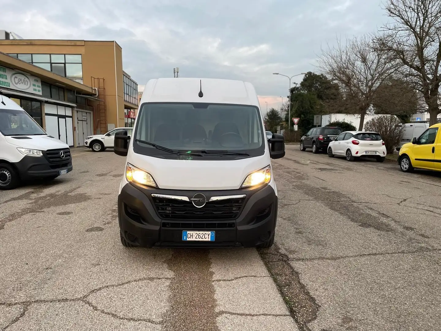 Opel Movano 2.2 BlueHDi 140CV L2H2 Bianco - 2