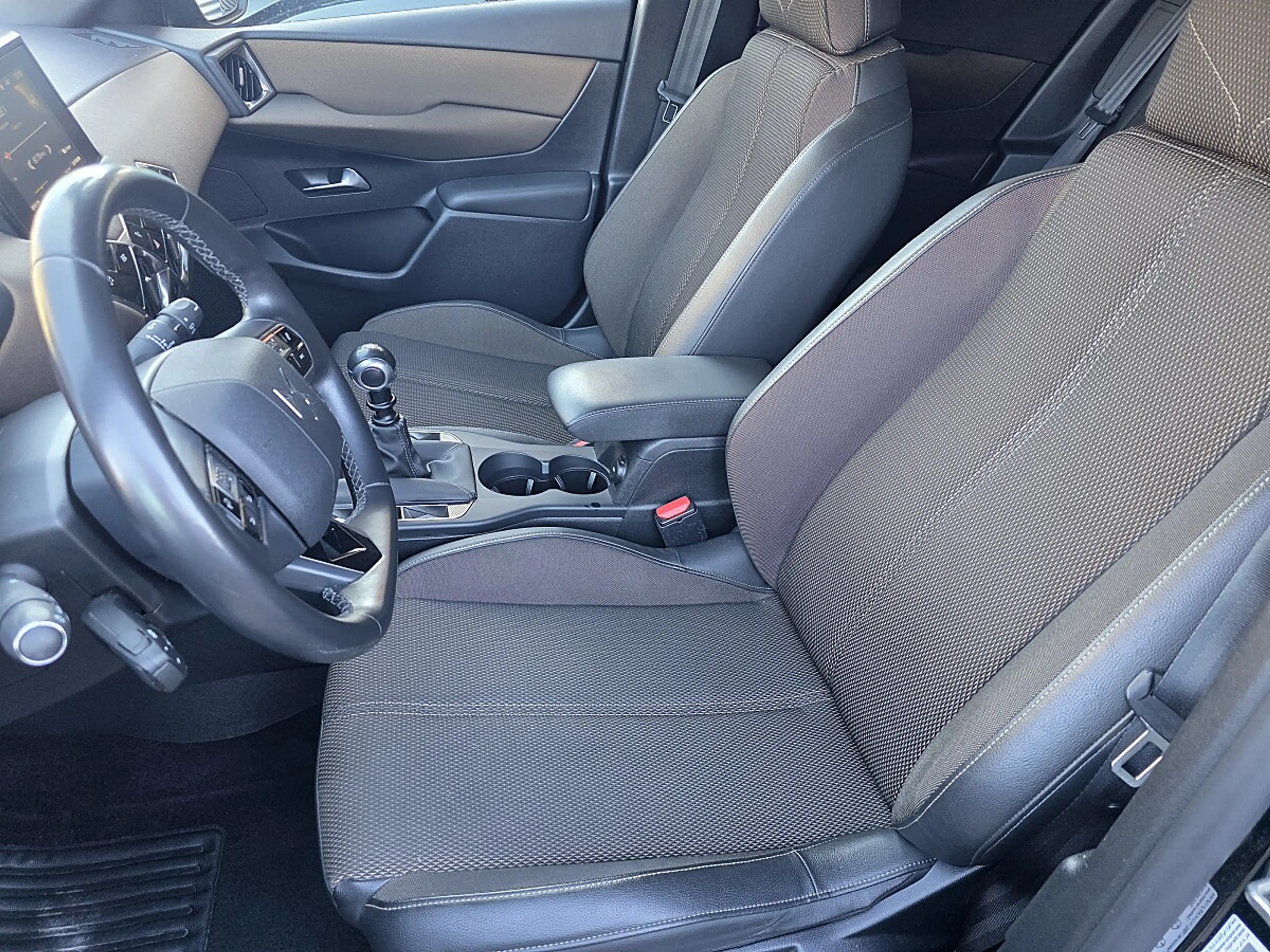 DS Automobiles DS 3 DS3 Crossback BlueHDI 100 So Chic — photo 7