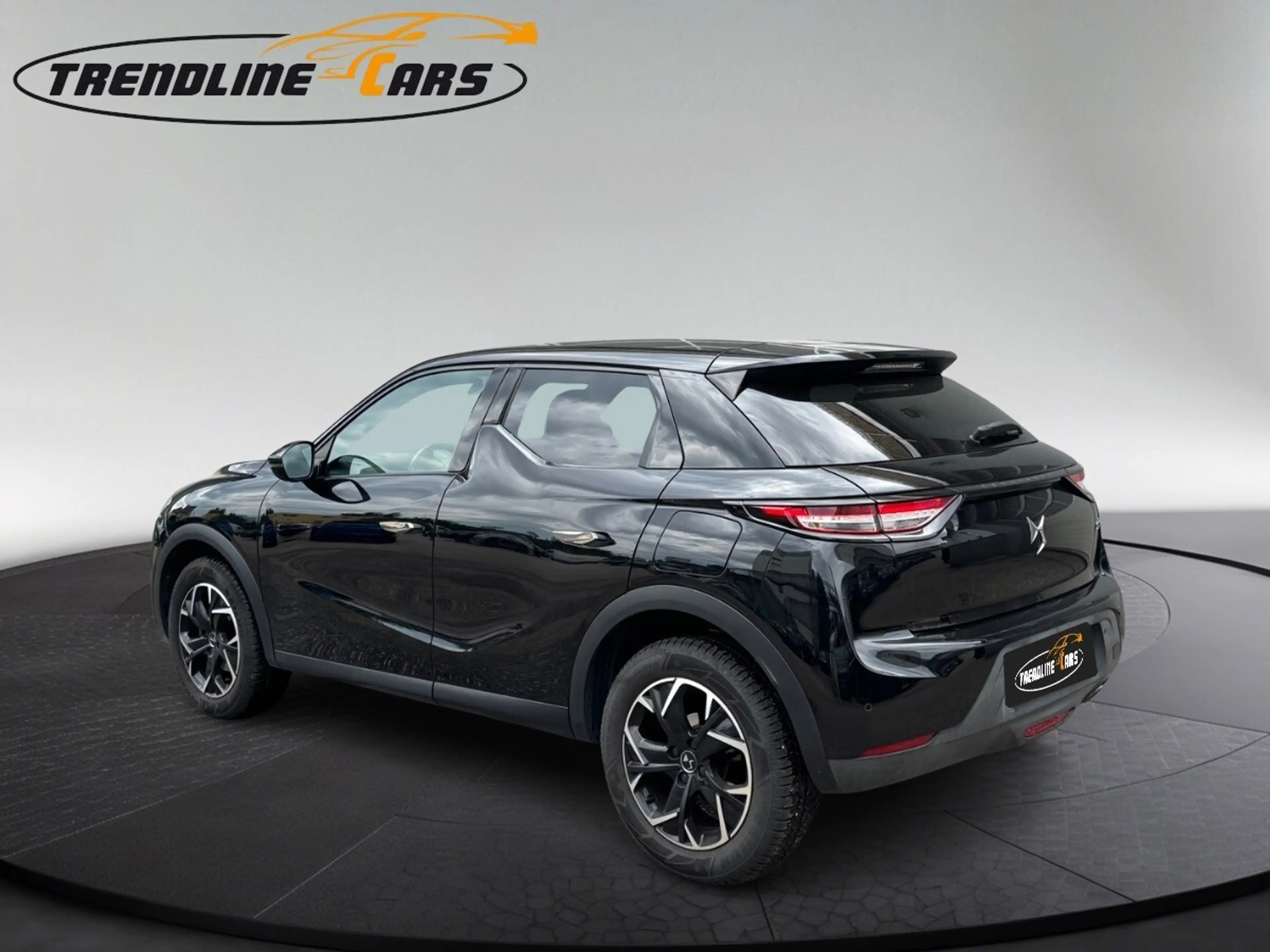 DS Automobiles DS 3 DS3 Crossback BlueHDI 100 So Chic — photo 6