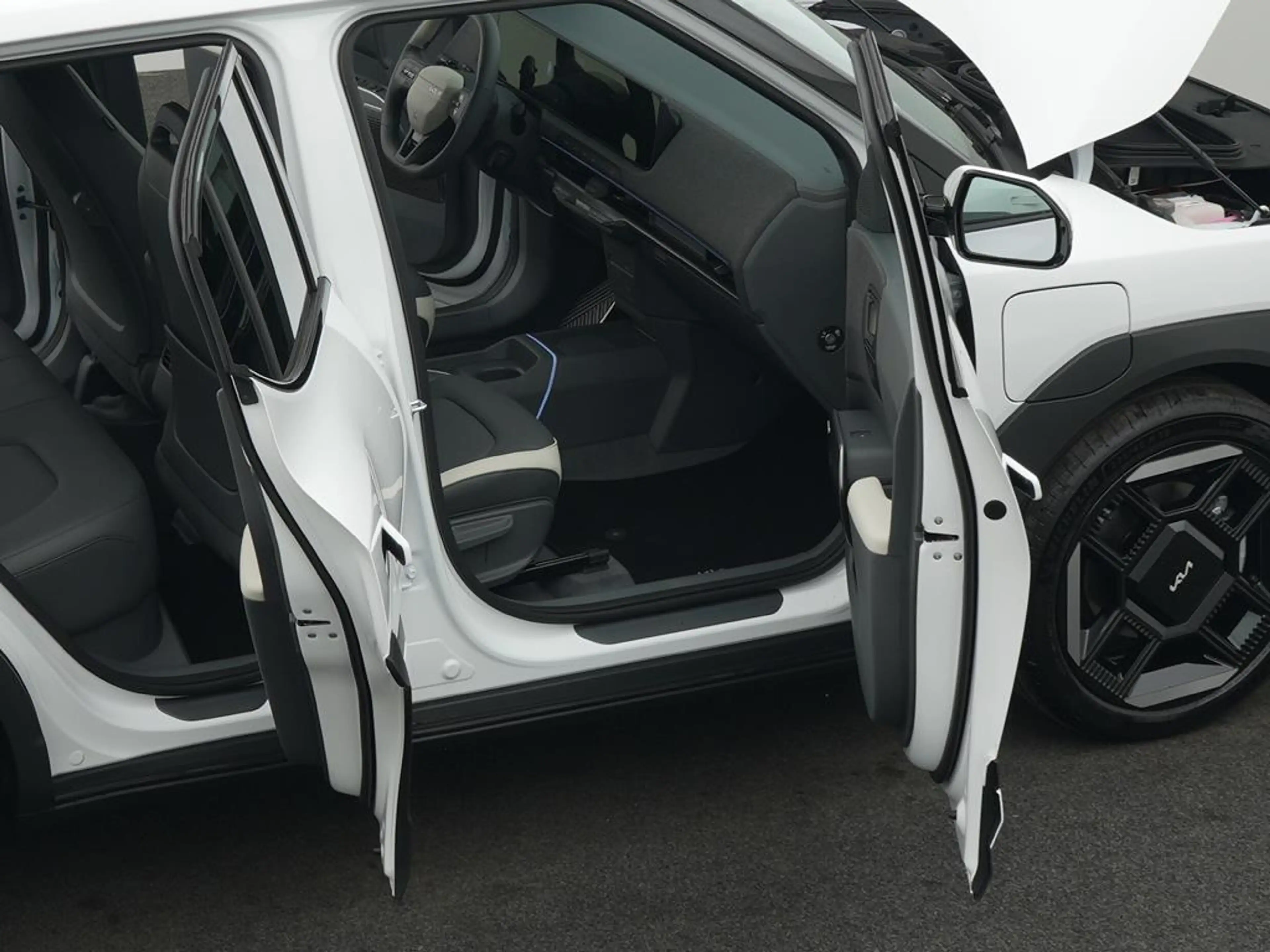 Kia EV2 61 5S GTL WIC 22AC TEC DWP COM — photo 13