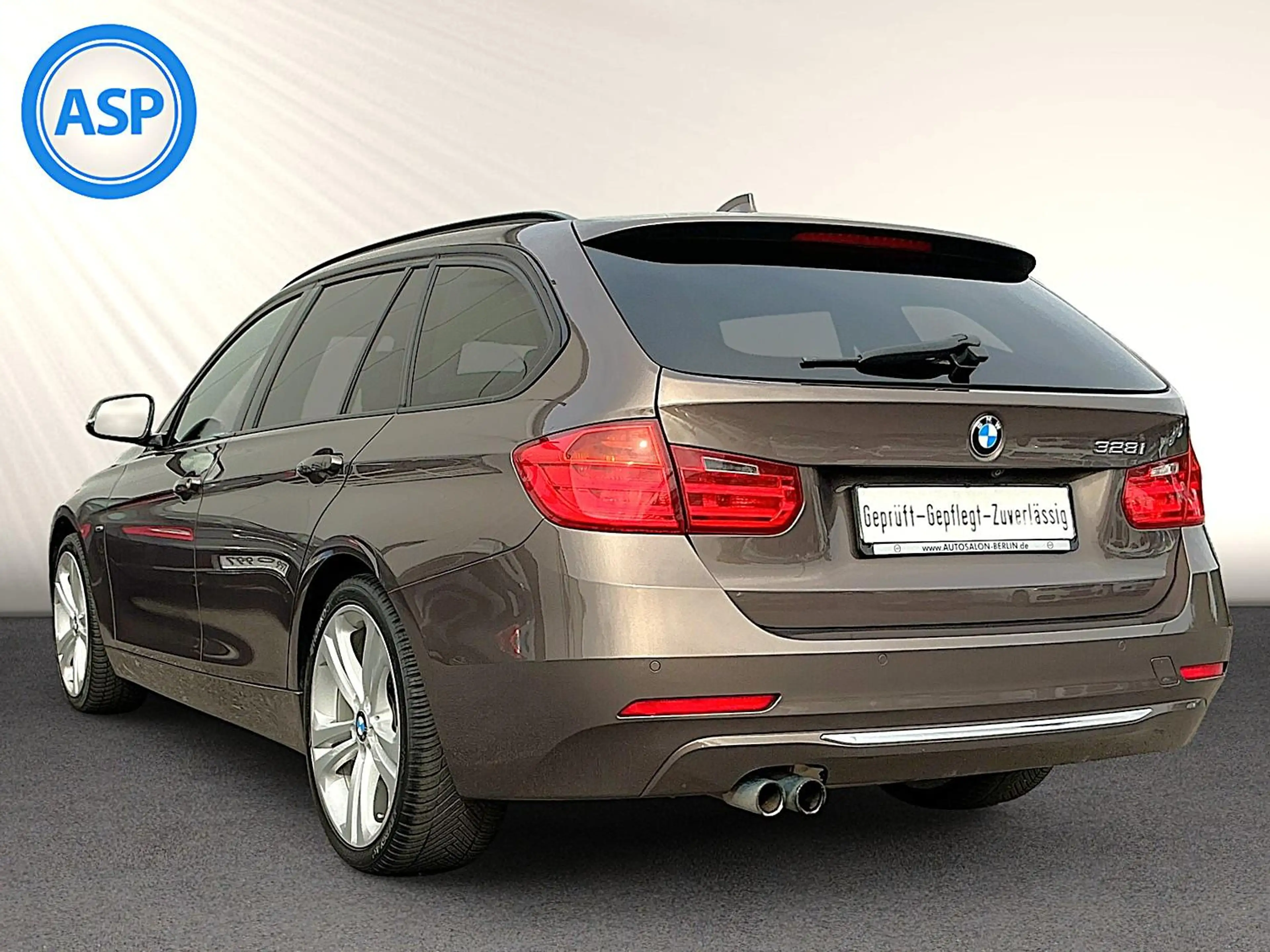 BMW 328 i AUT Touring Luxury XEN HUD NAVI SHZ RFK PDC — photo 3