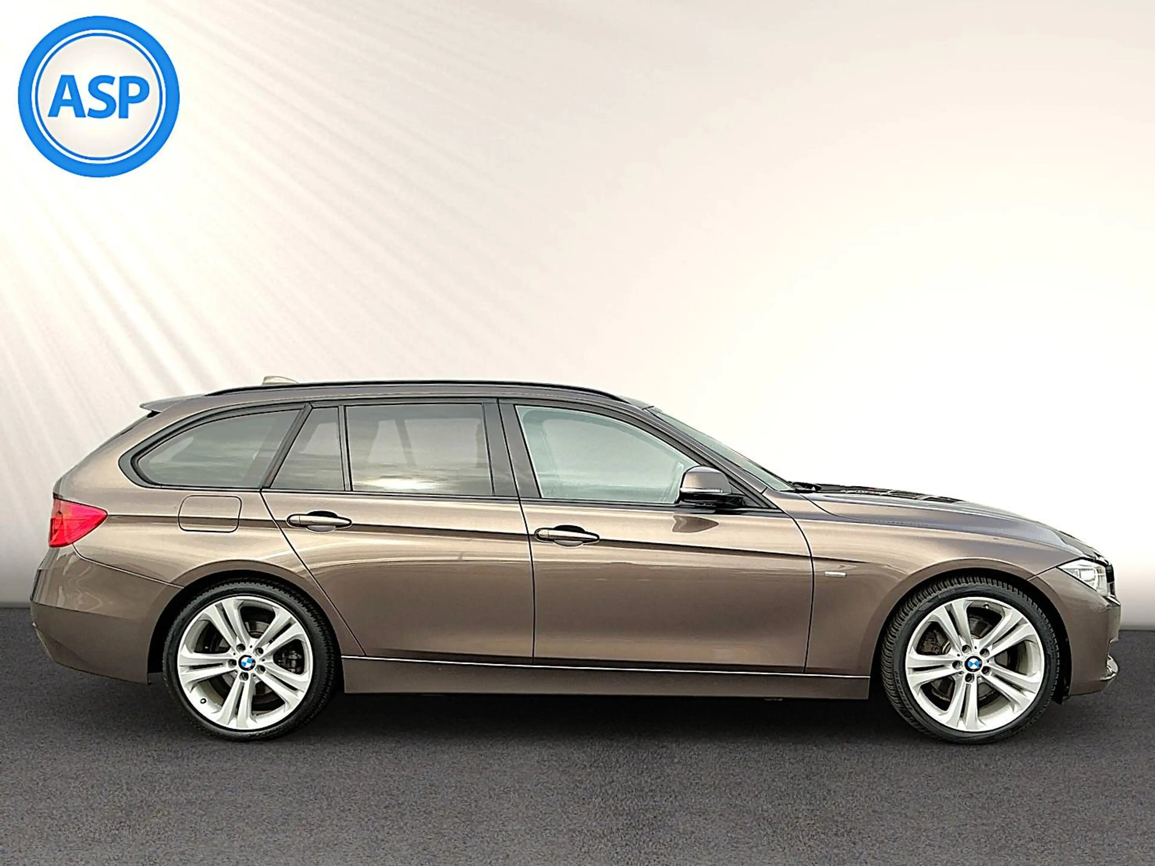 BMW 328 i AUT Touring Luxury XEN HUD NAVI SHZ RFK PDC — photo 5