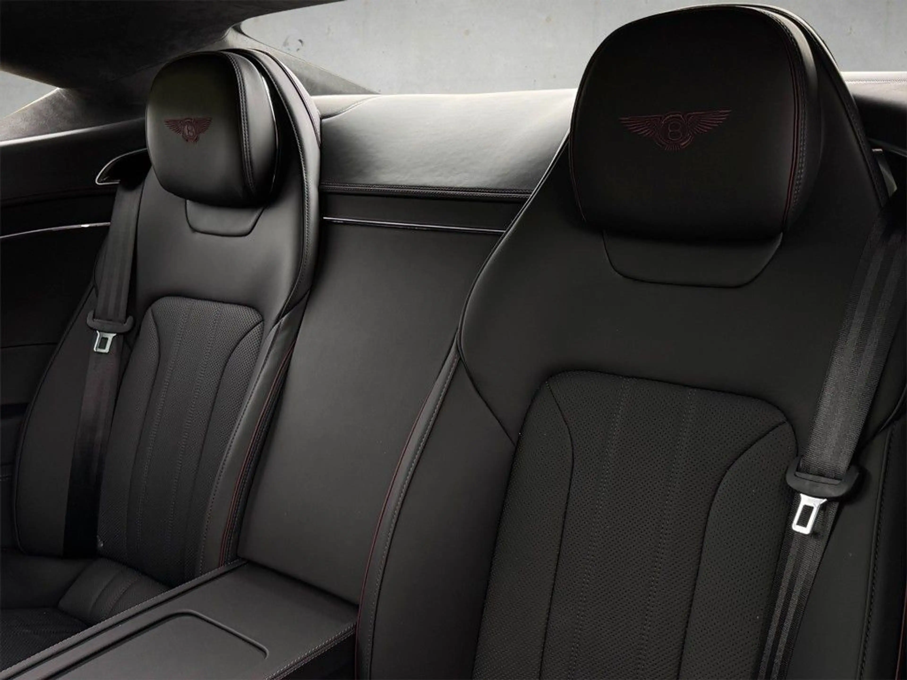 Bentley Continental GT V8 Blackl Dyn Ride Full nur2500km — photo 8
