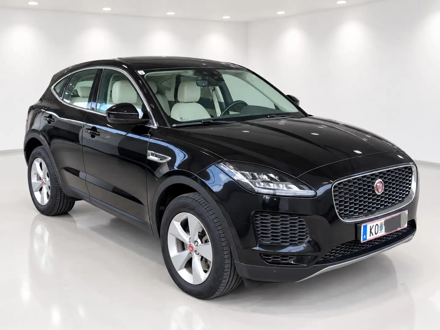 Jaguar E-Pace D240 AWD S Aut. - 1