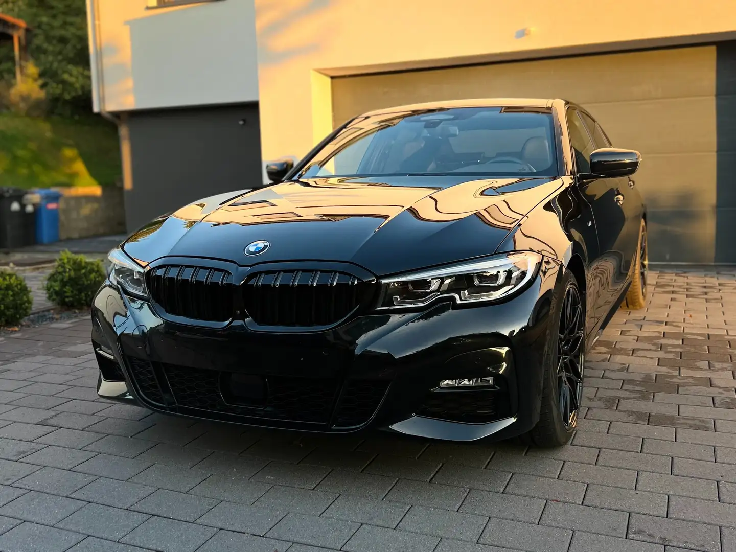 BMW 320 Noir - 2